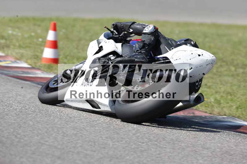 /44 09.08.2025 Plüss Moto Sport ADR/Freies Fahren/98